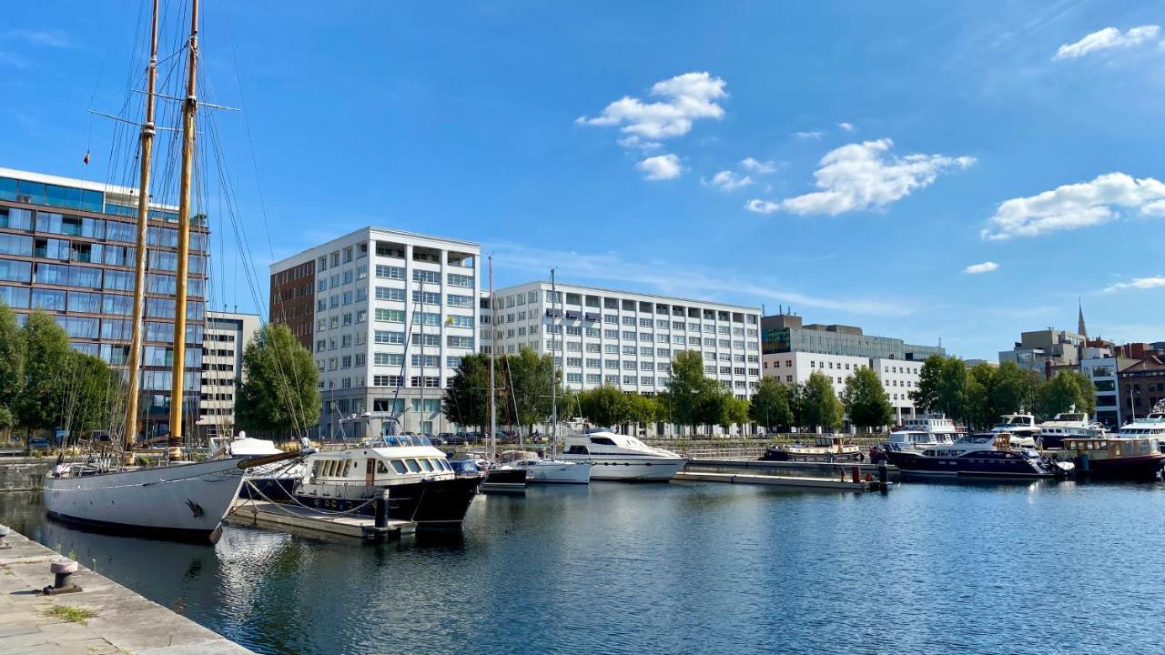 Oneluxstay Centre